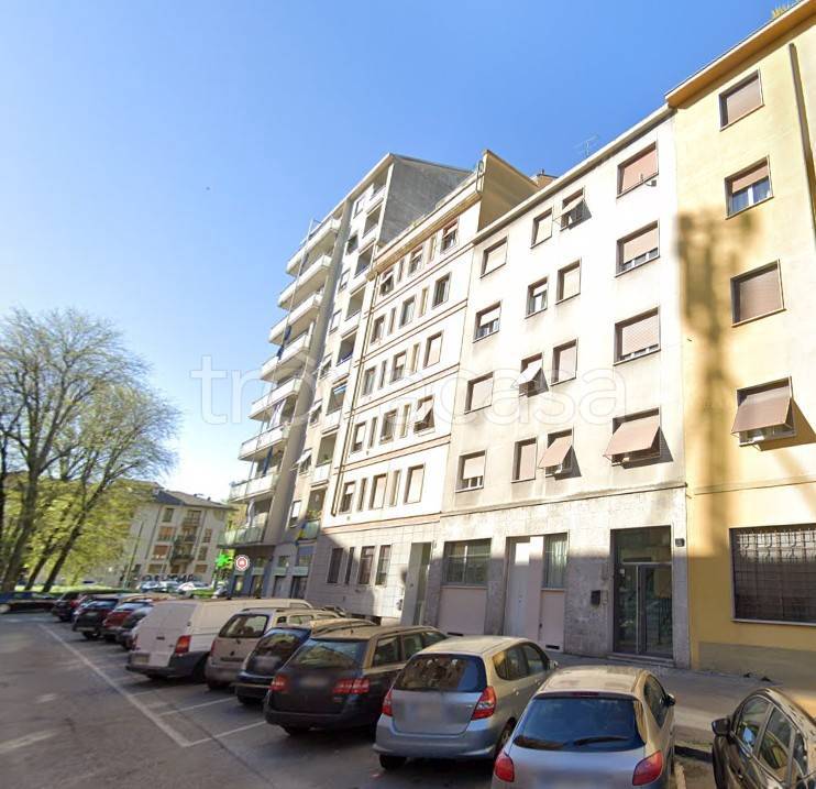 appartamento in vendita a Milano in zona Bovisa