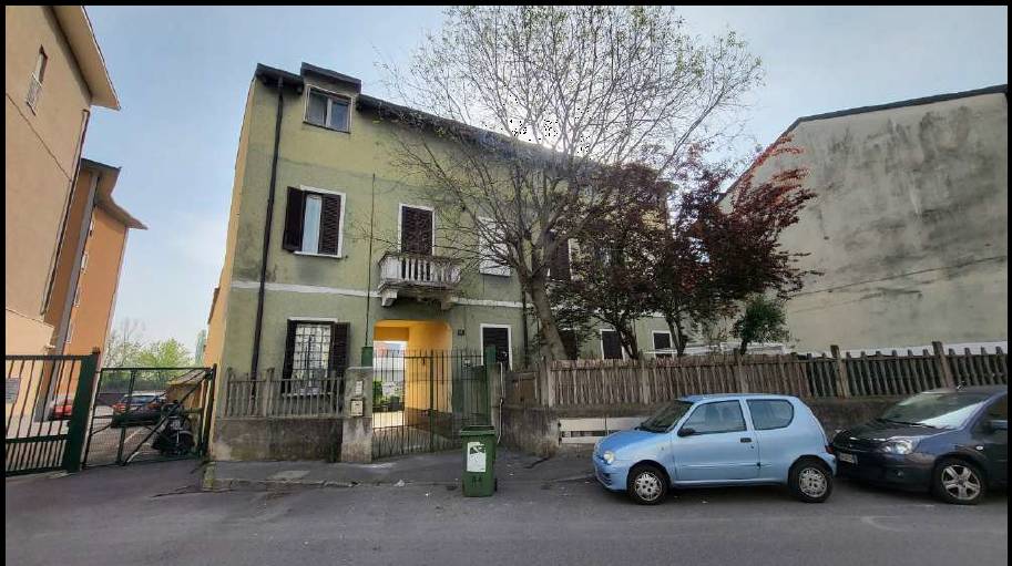 appartamento in vendita a Milano in zona Stazione Centrale