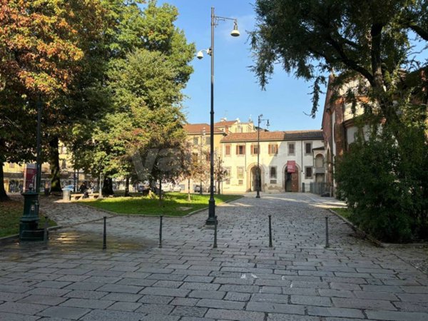 negozio in vendita a Milano