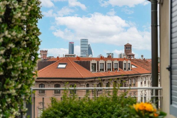 negozio in vendita a Milano in zona Sant'Ambrogio