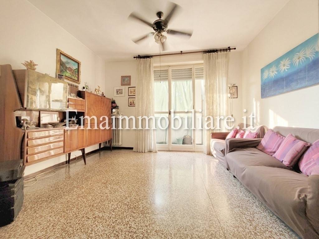 appartamento in vendita a Milano in zona Famagosta
