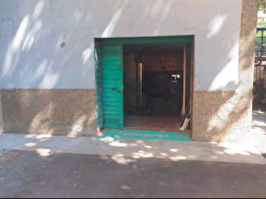 locale di sgombero in vendita a Milano
