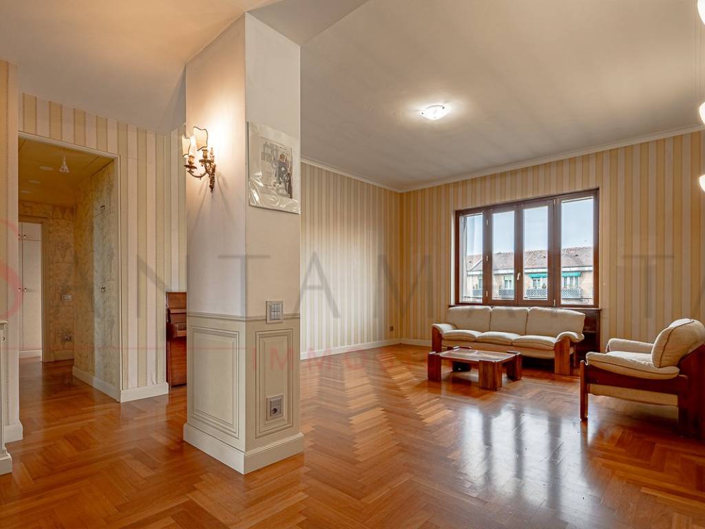 appartamento in vendita a Milano in zona Porta Romana