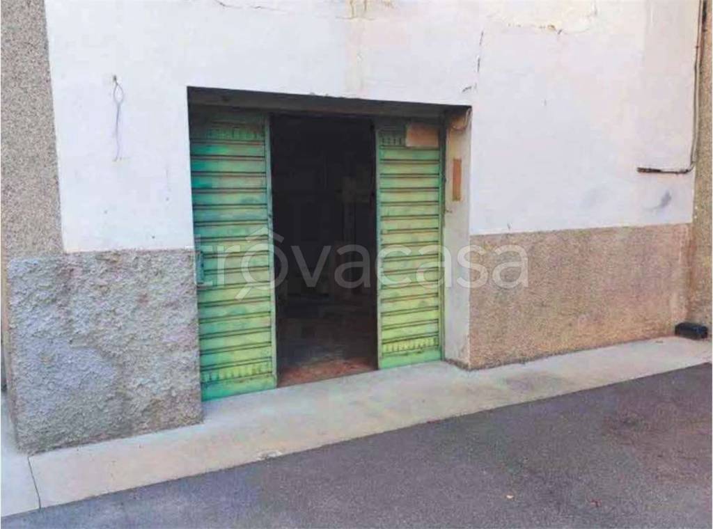 intera palazzina in vendita a Milano in zona Corvetto