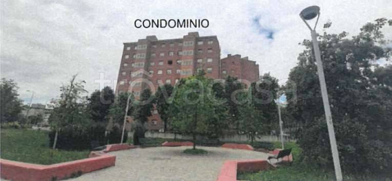 appartamento in vendita a Milano in zona Gallaratese