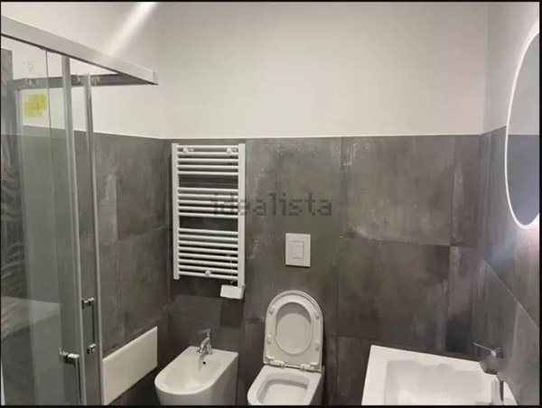 appartamento in vendita a Milano in zona Famagosta