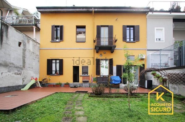 casa indipendente in vendita a Milano in zona Turro