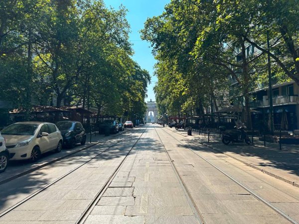 appartamento in vendita a Milano in zona Sempione