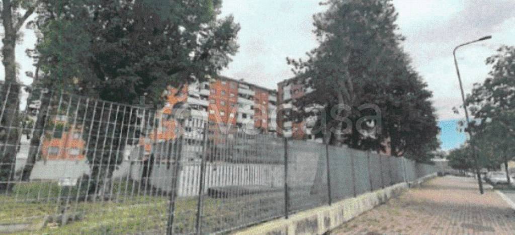 appartamento in vendita a Milano in zona Gallaratese