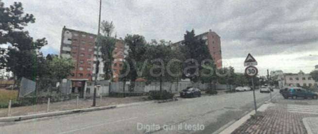 appartamento in vendita a Milano in zona Gallaratese