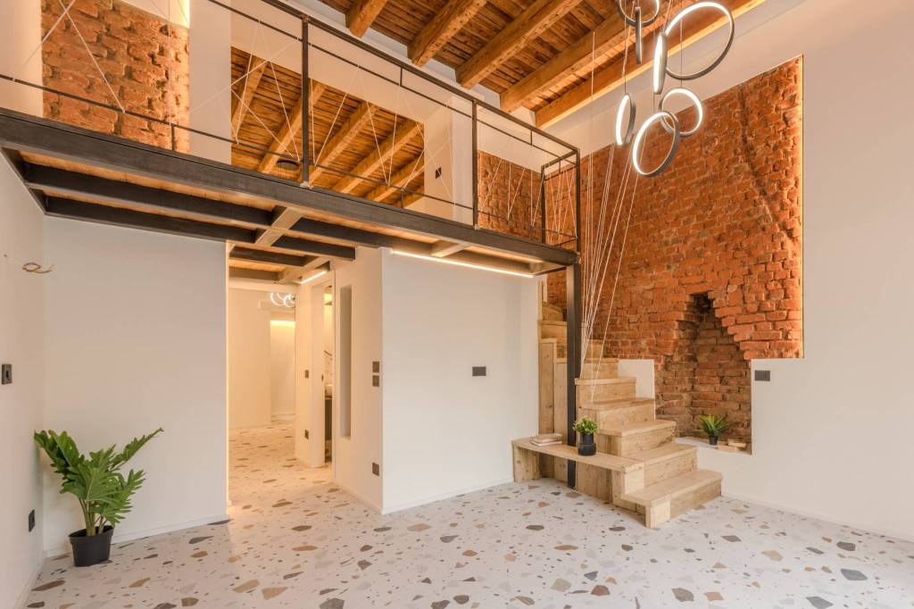 appartamento in vendita a Milano in zona Città Studi
