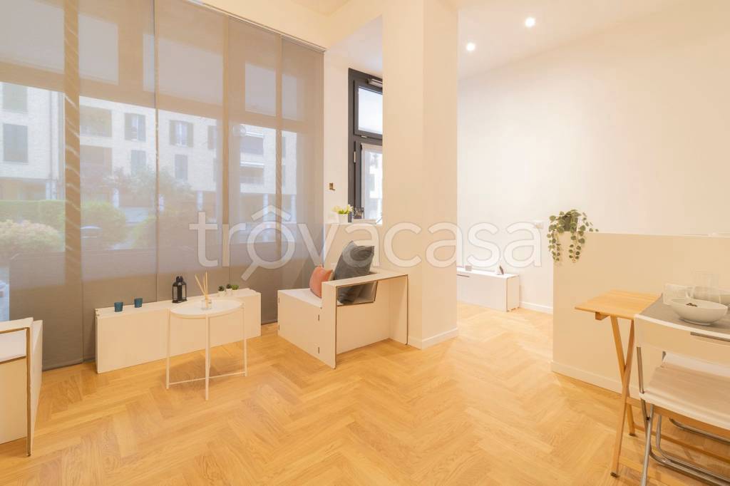 appartamento in vendita a Milano in zona Bocconi