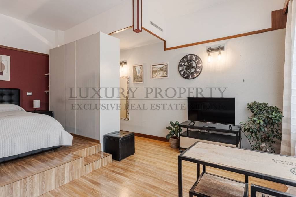 appartamento in vendita a Milano in zona Porta Nuova