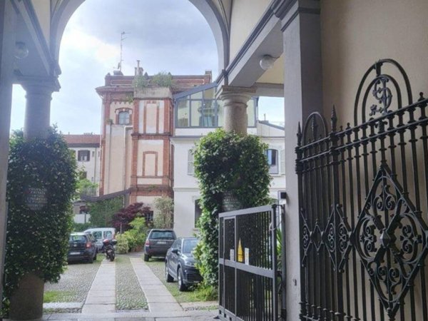 appartamento in vendita a Milano in zona Isola