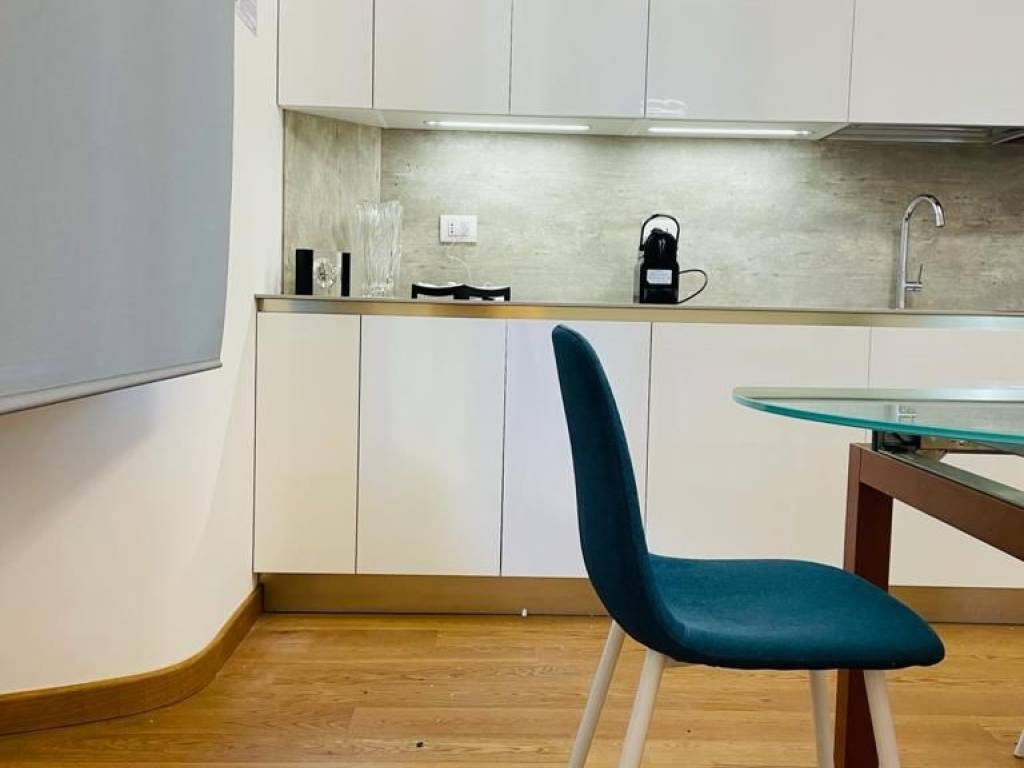 appartamento in vendita a Milano in zona Guastalla