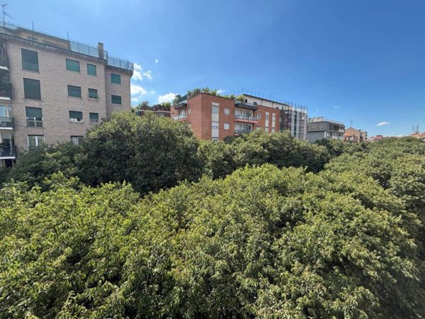 appartamento in vendita a Milano in zona Città Studi