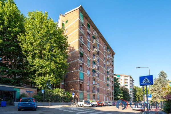 appartamento in vendita a Milano in zona Rembrandt