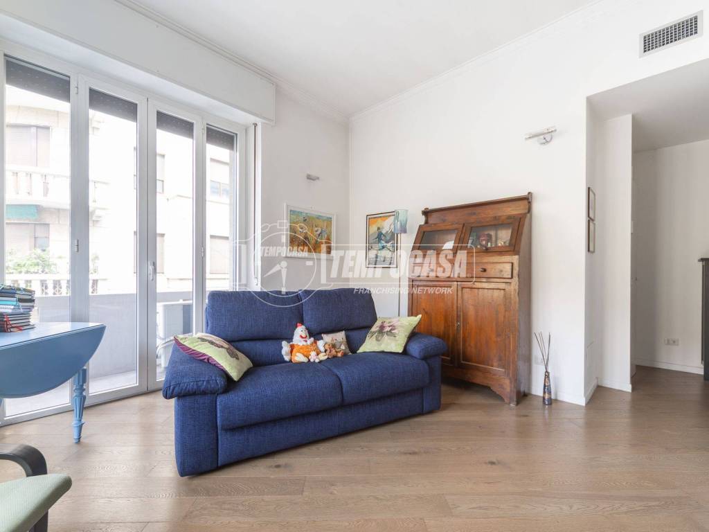 appartamento in vendita a Milano in zona Piazzale Lodi