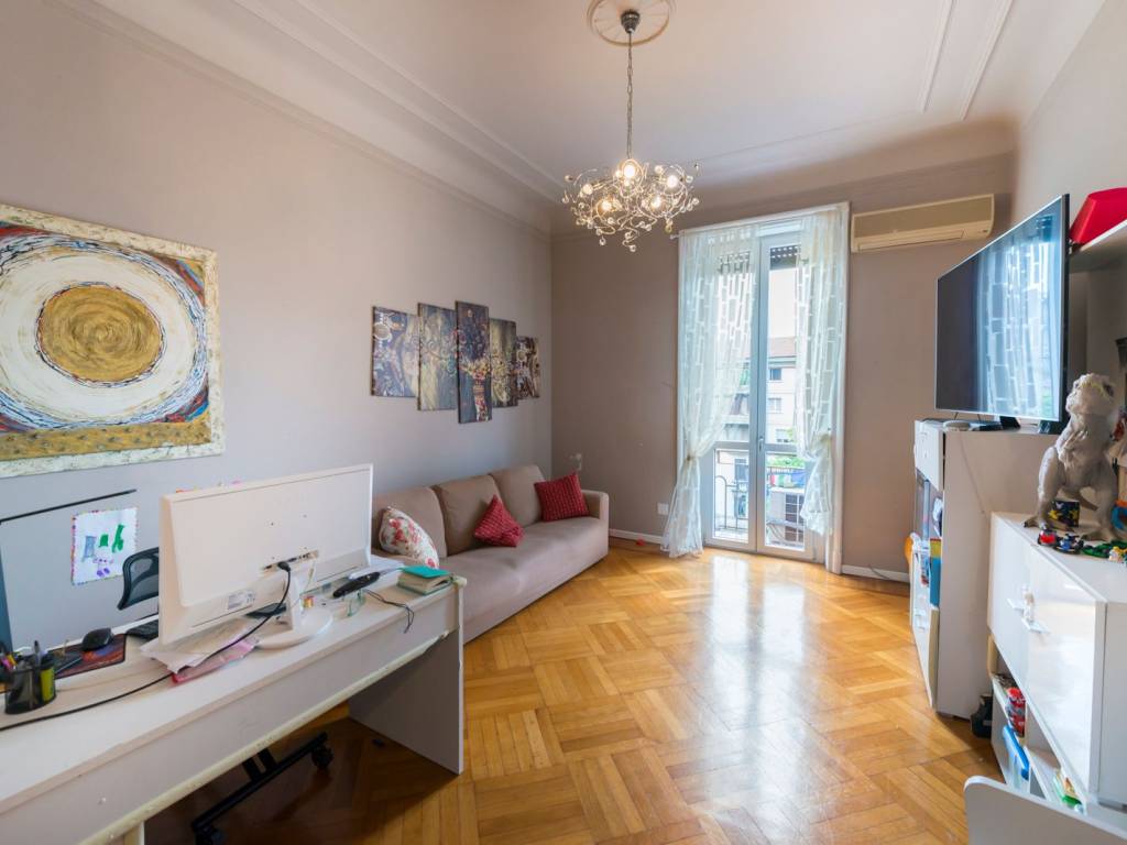 appartamento in vendita a Milano in zona Città Studi
