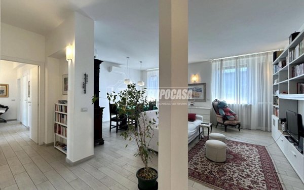 appartamento in vendita a Milano in zona Maggiolina