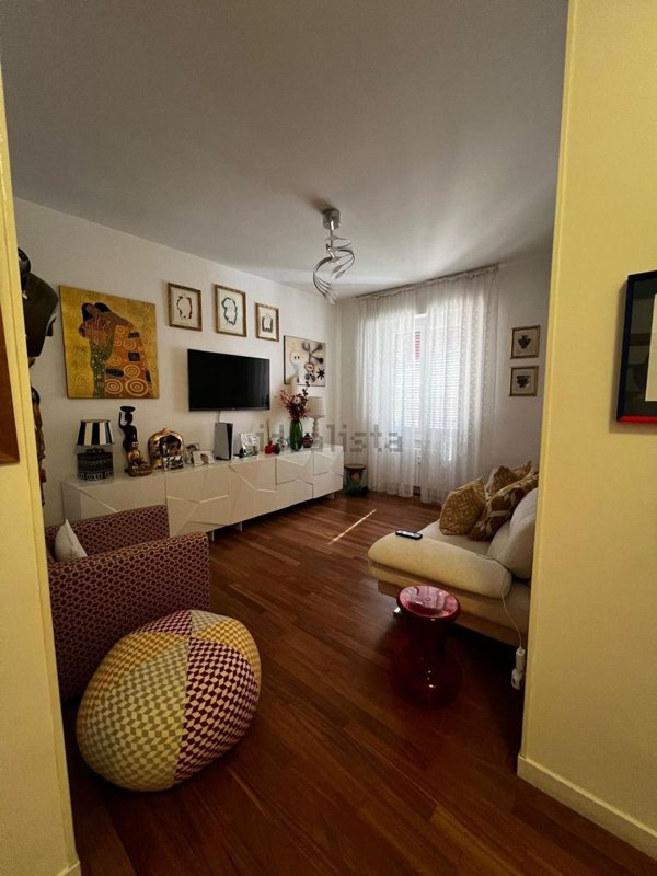appartamento in vendita a Milano in zona Corvetto