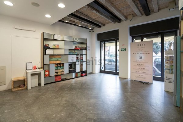 negozio in vendita a Milano