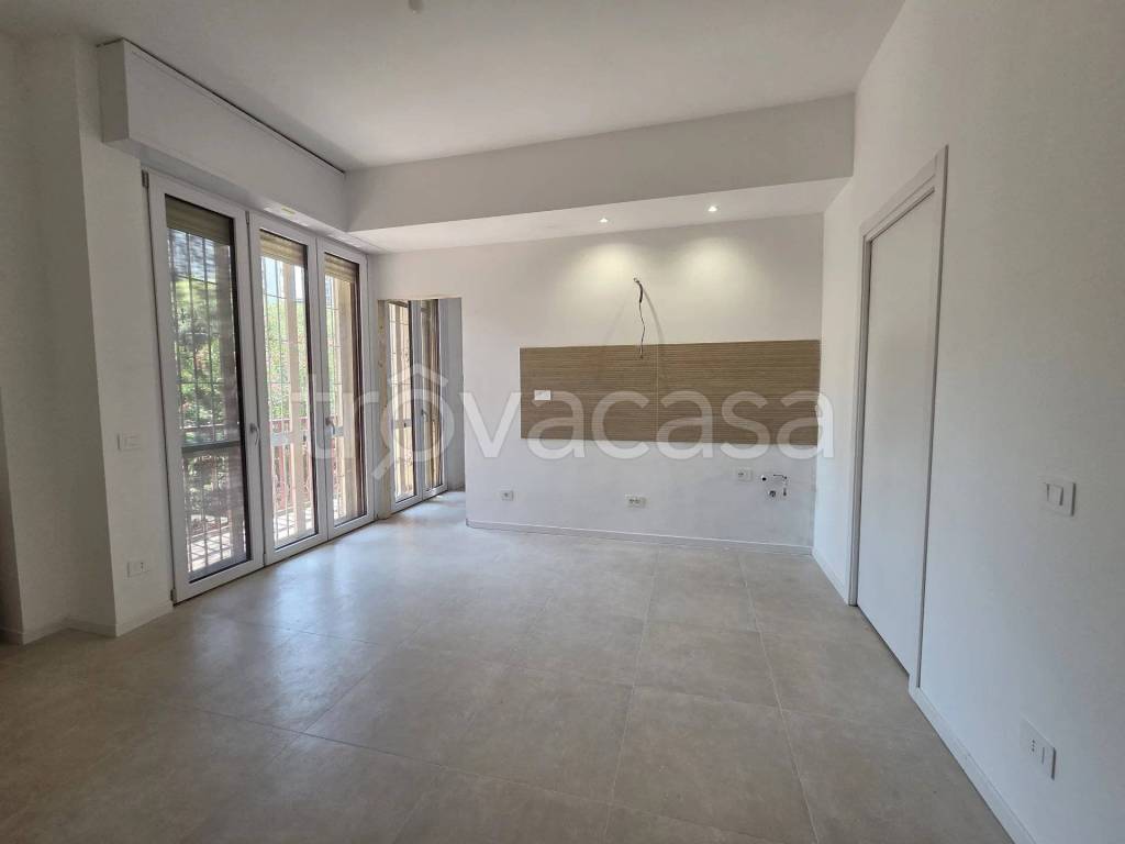 appartamento in vendita a Milano in zona Famagosta