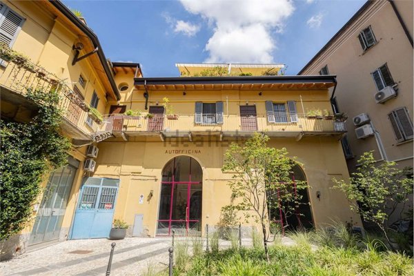 appartamento in vendita a Milano in zona Porta Garibaldi