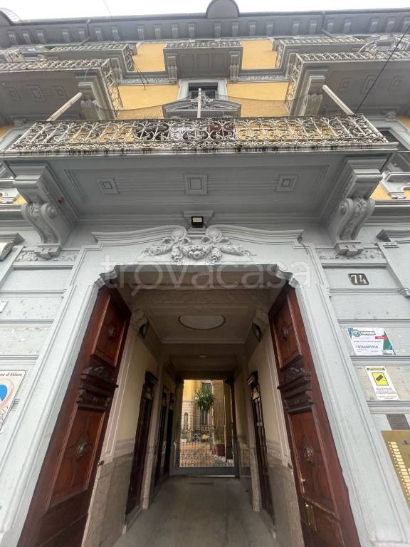 appartamento in vendita a Milano in zona Isola