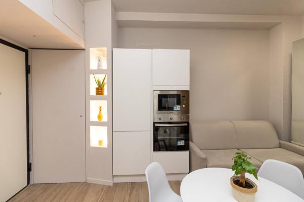 appartamento in vendita a Milano in zona Montalbino