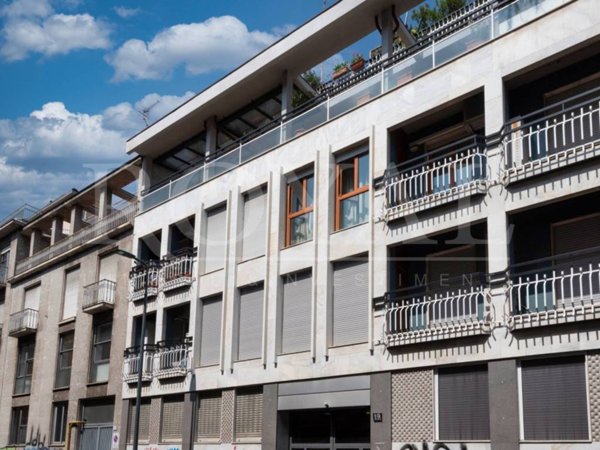 appartamento in vendita a Milano in zona Centro Direzionale
