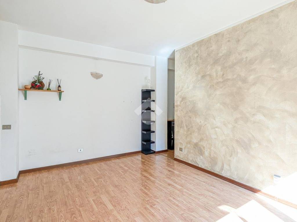appartamento in vendita a Milano in zona Piazzale Lodi