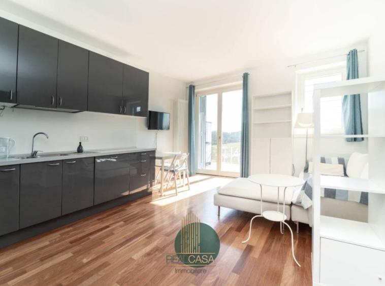 appartamento in vendita a Milano in zona Ronchetto delle Rane