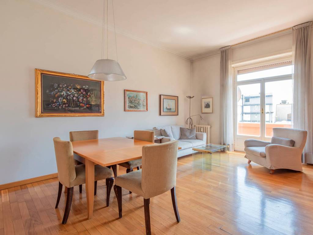 appartamento in vendita a Milano in zona Città Studi