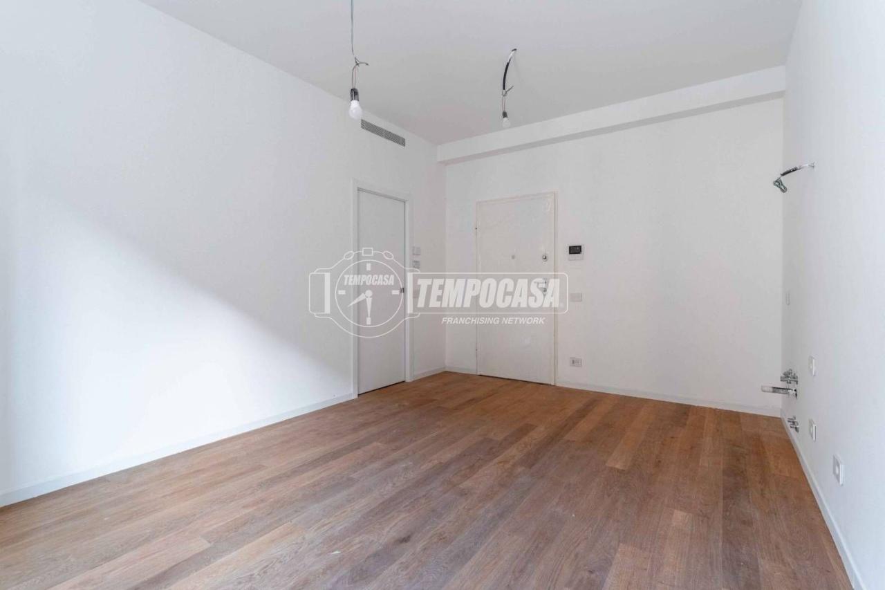 appartamento in vendita a Milano in zona Porta Genova