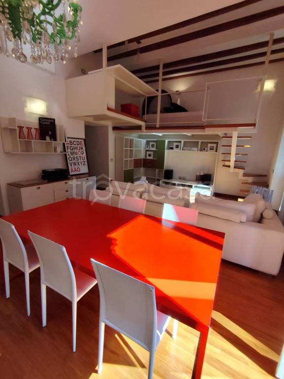 appartamento in vendita a Milano in zona Città Studi