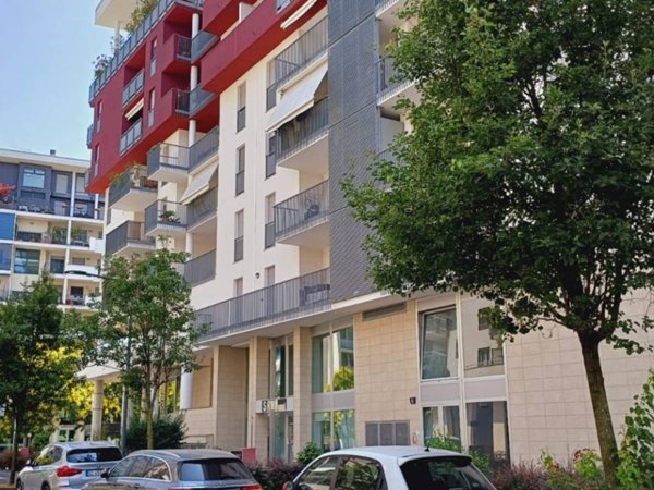 negozio in vendita a Milano in zona Ponte Lambro