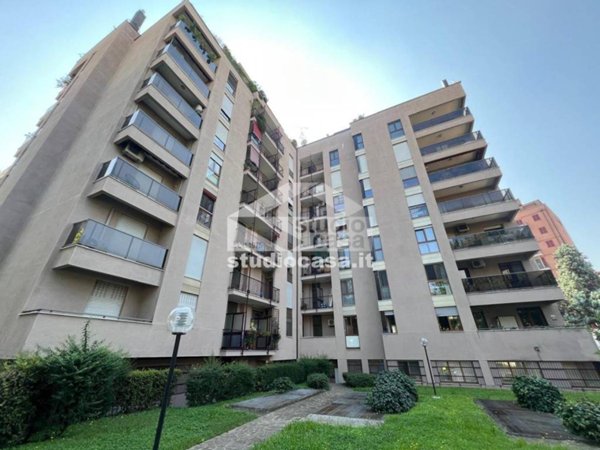 appartamento in vendita a Milano in zona Piazzale Lodi