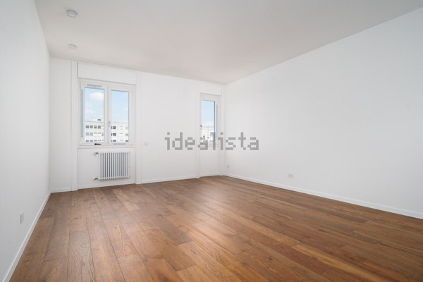 appartamento in vendita a Milano in zona Isola