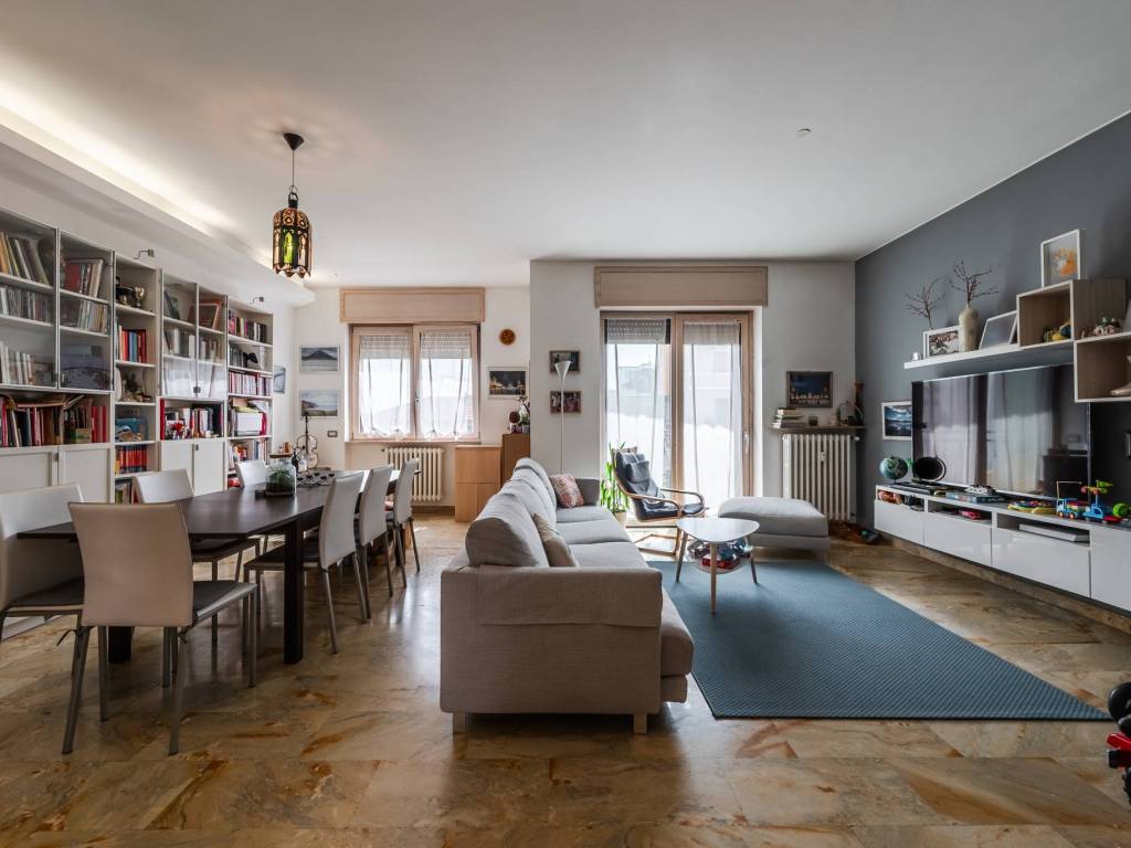 appartamento in vendita a Milano in zona Città Studi