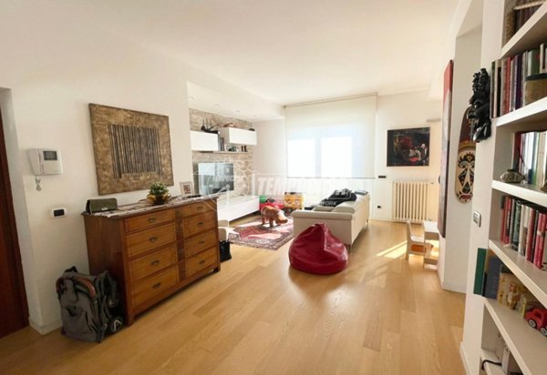 appartamento in vendita a Milano in zona Moncucco