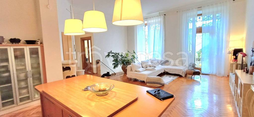 appartamento in vendita a Milano in zona Porta Ticinese