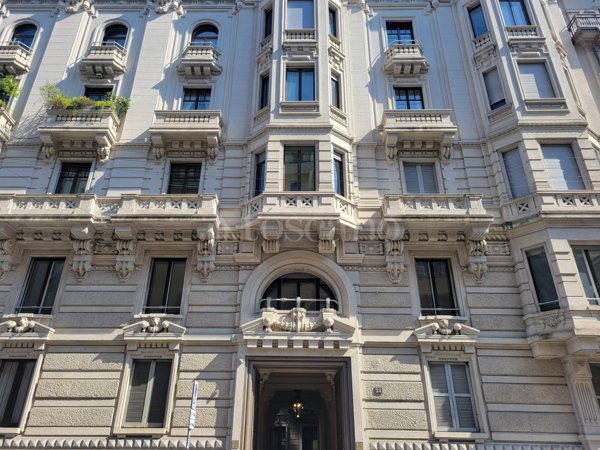 casa indipendente in vendita a Milano in zona Centro Storico