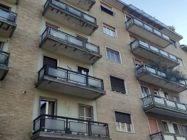 appartamento in vendita a Milano in zona Chiesa Rossa