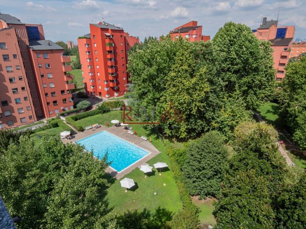 appartamento in vendita a Milano in zona Baggio