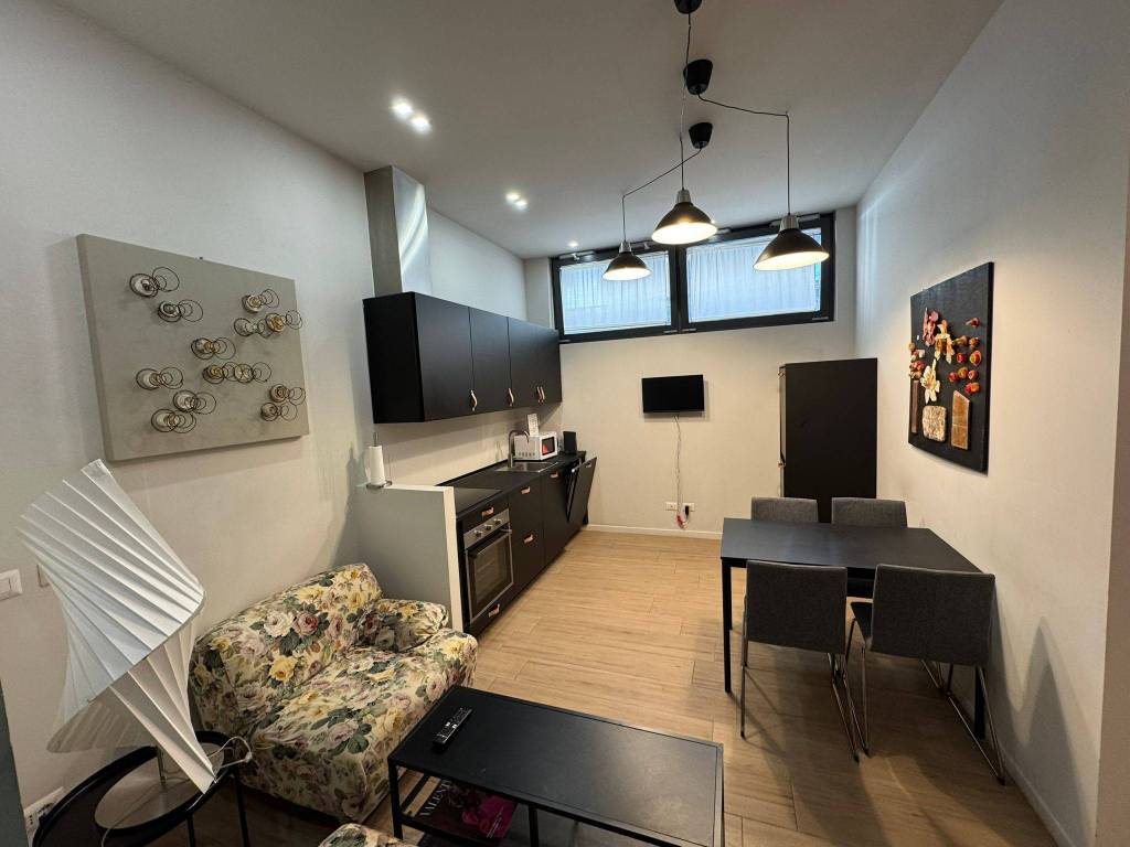 appartamento in vendita a Milano in zona Città Studi