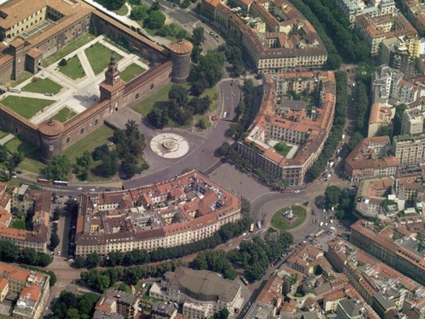 villa in vendita a Milano in zona Centro Storico