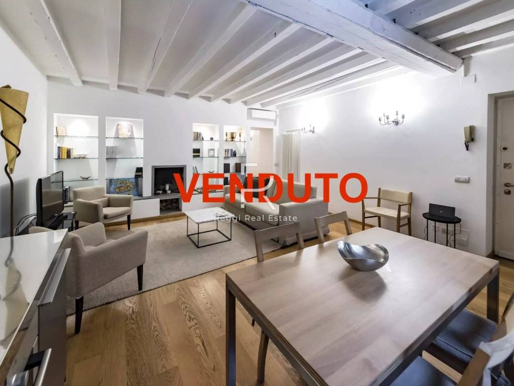 appartamento in vendita a Milano in zona Brera