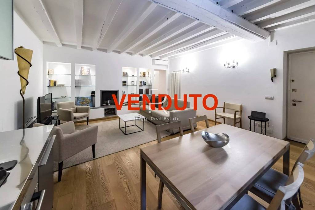 appartamento in vendita a Milano in zona Brera
