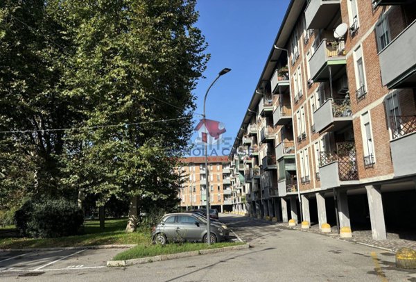 appartamento in vendita a Milano in zona Gallaratese